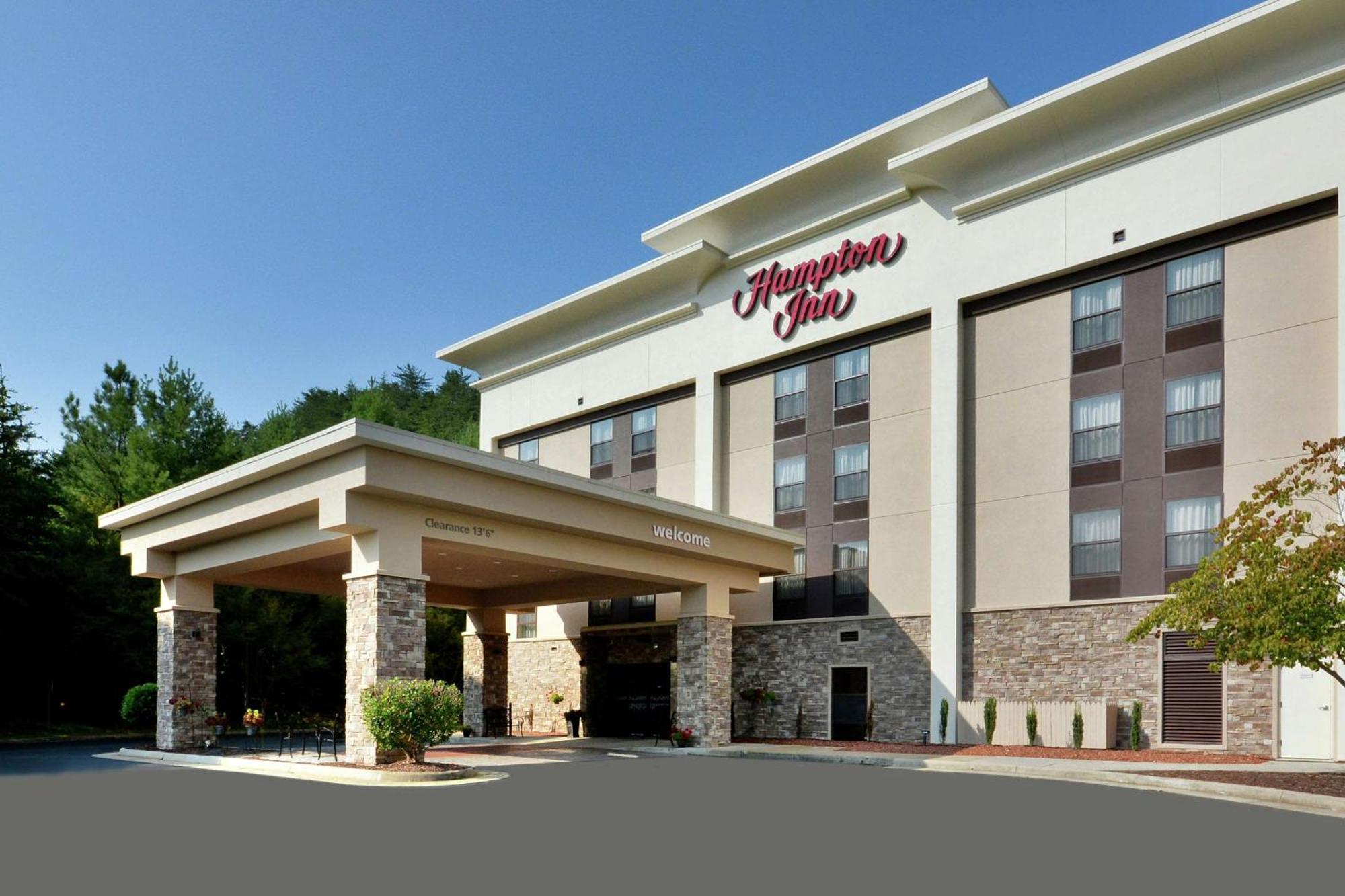 Hampton Inn Мартинсвилл Экстерьер фото